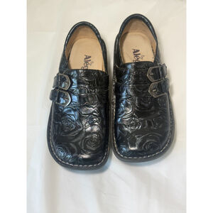 Alegria Alli 571 Black Embossed Paisley Leather Clog size 36